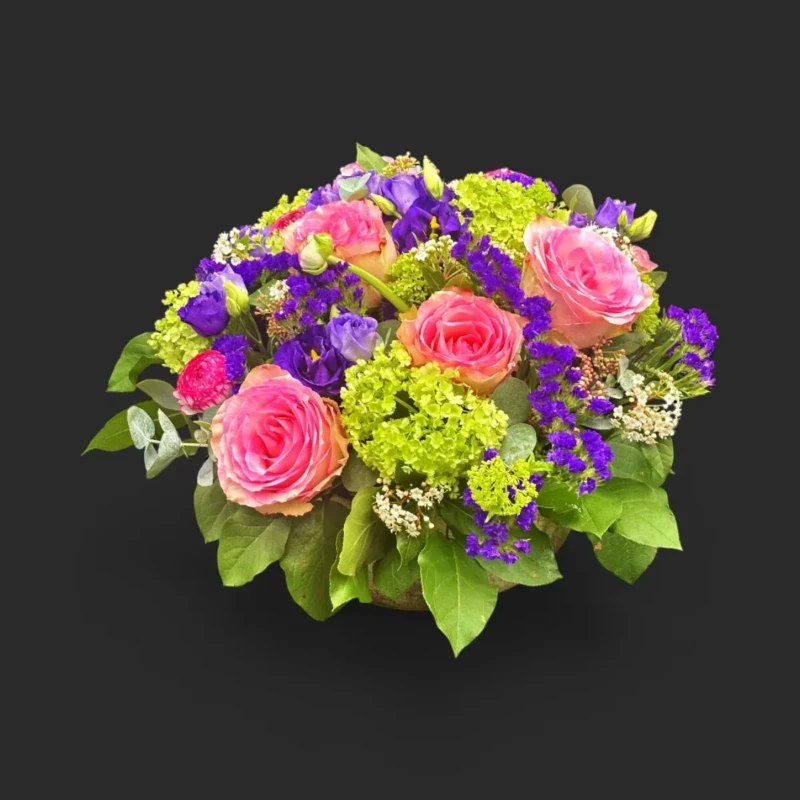 bouquet Genève : roses, lisianthus, hortensia et limonium, composition printanière colorée et élégante