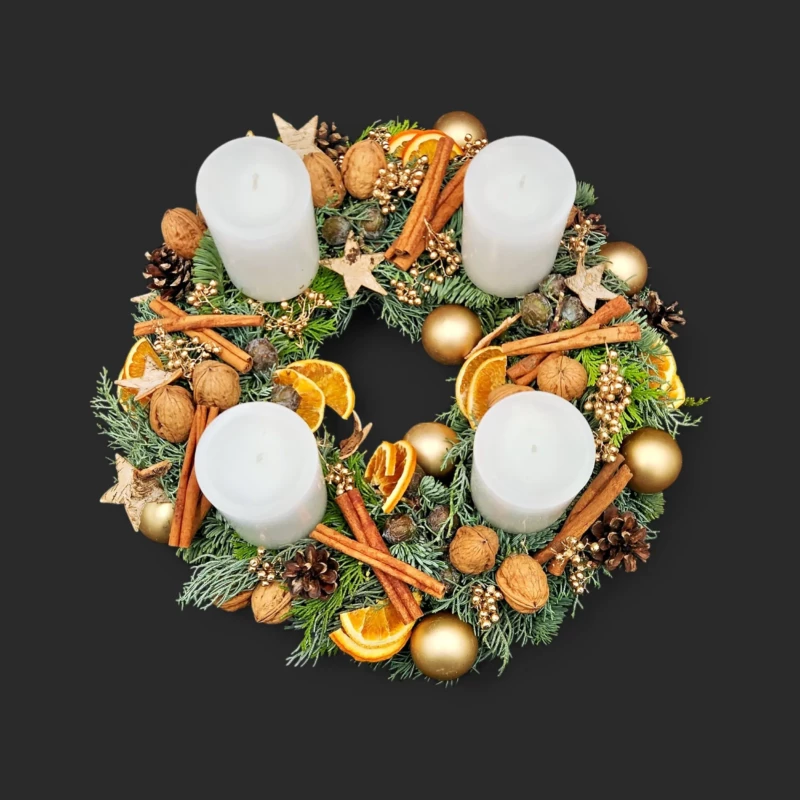 ombre d'agrumes geneve - couronne de l'Avent en sapin, orange séchée, cannelle et quatre bougies ivoire